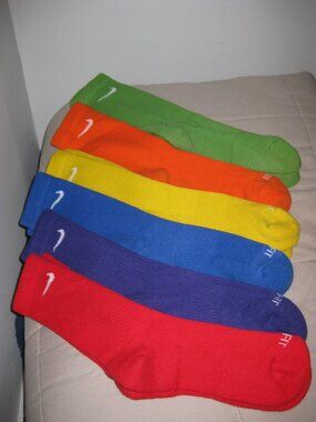Nike 6 Pair Everyday Plus Dri-Fit Cushioned Crew Socks Size Medium